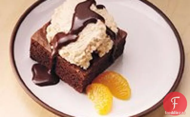 Scorțișoară Brownie Sundaes