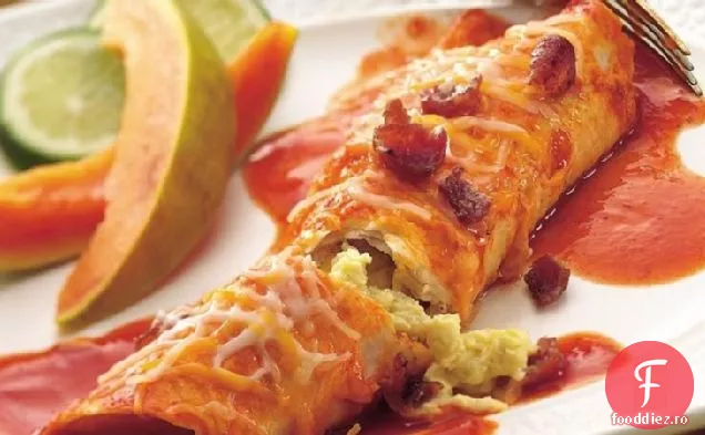 Bacon și ouă Enchiladas