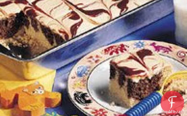 Tort De Marmură Cu Unt De Arahide