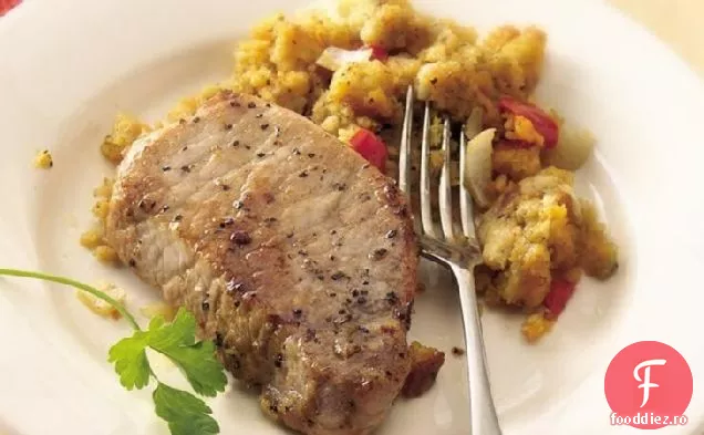Cotlete de porc cu aragaz lent, cu umplutură de pâine de porumb cu brânză