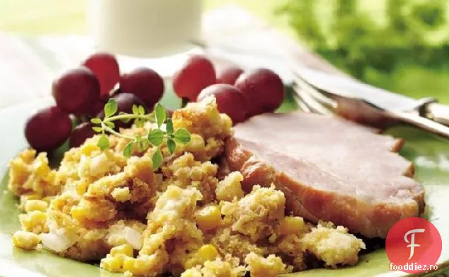 Cotlet de porc afumat cu umplutură de pâine de porumb Tex-Mex