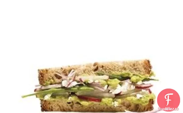 Sandwich Cu Avocado, Ridiche Și Mazăre De Zăpadă