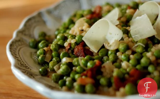 Cuscus Israelian Cu Mazăre Și Slănină
