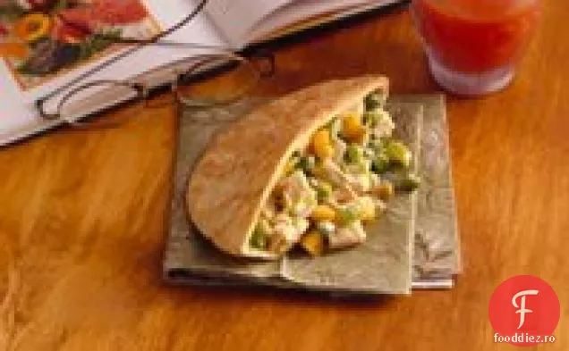 Salată de pui în Pitas