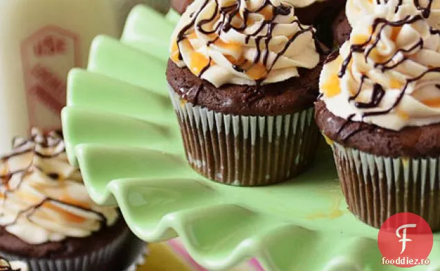 Cupcakes cu cremă irlandeză Bailey ' s Chocolate & Caramel