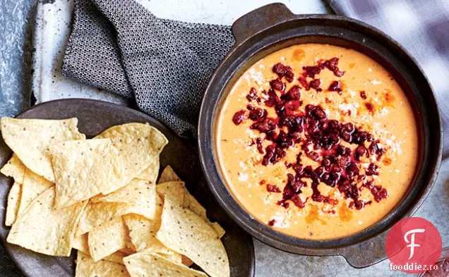 Queso cremos cu Chorizo