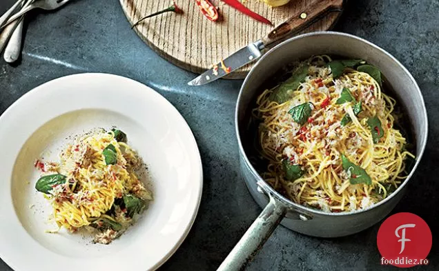 Linguină de Crab cu busuioc, lămâie și Chile