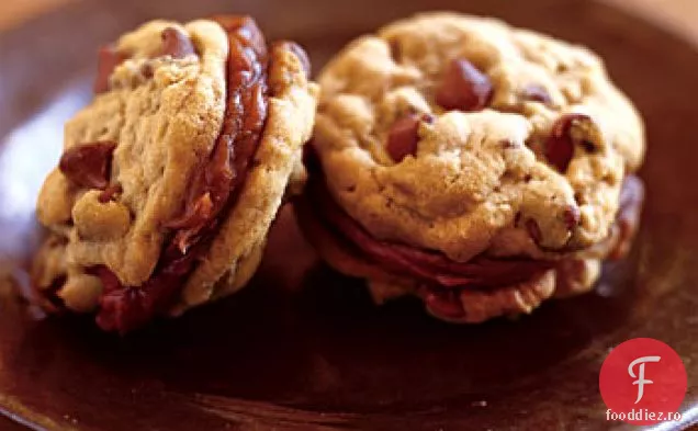 Biscuiți Sandwich Cu Ciocolată Cu Lapte-Unt De Arahide