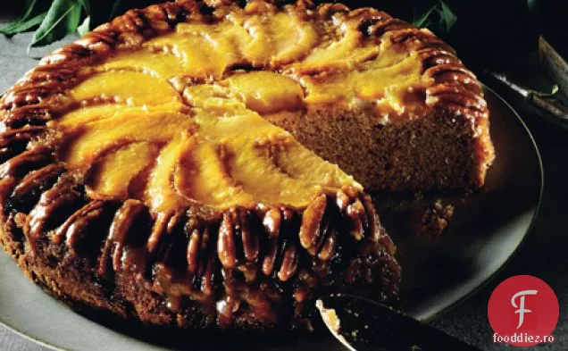 Tort cu piersică și Pecan cu susul în jos