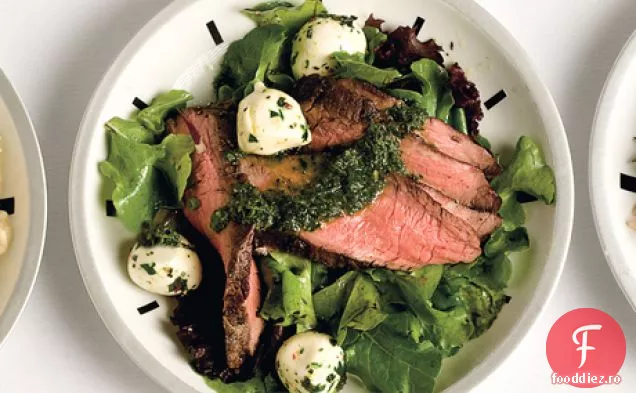 Salată de friptură de flanc cu pansament Chimichurri