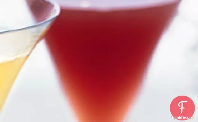 Cocktail De Șampanie Cu Rodie-Ghimbir