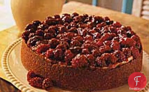Cheesecake de migdale cu smântână și mure