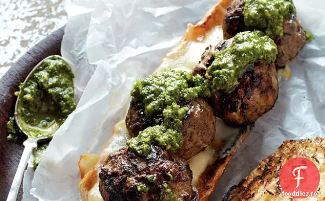 Sandviș Cu Chiftele La Grătar