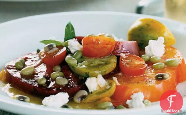 Salată De Roșii Heirloom Cu Mazăre Proaspătă