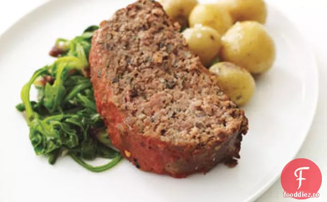 Carne de bivol cu spanac și cartofi prăjiți