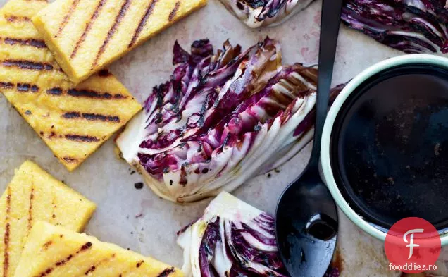 Mămăligă la grătar și Radicchio cu burniță balsamică