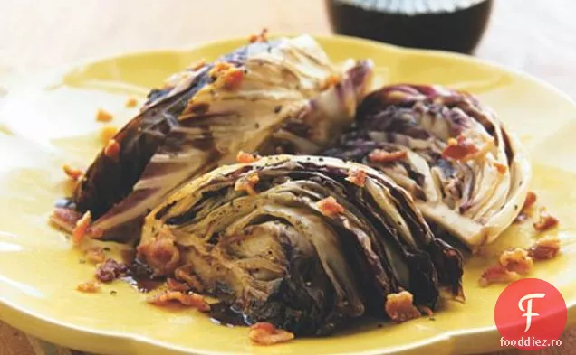 Radicchio Carbonizat Cu Balsamic Și Slănină