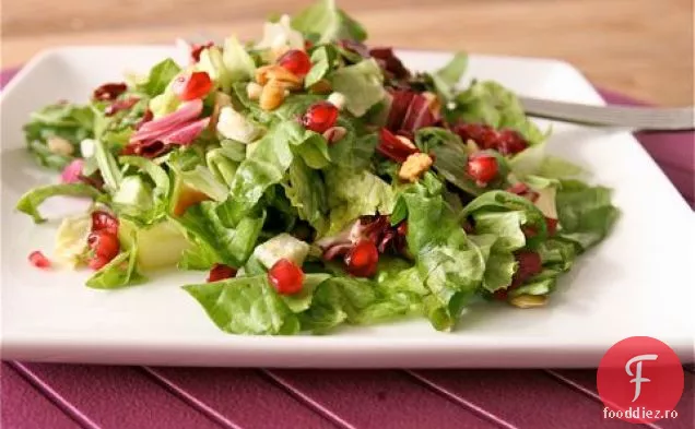Salată Radicchio Cu Nuci Și Rodii