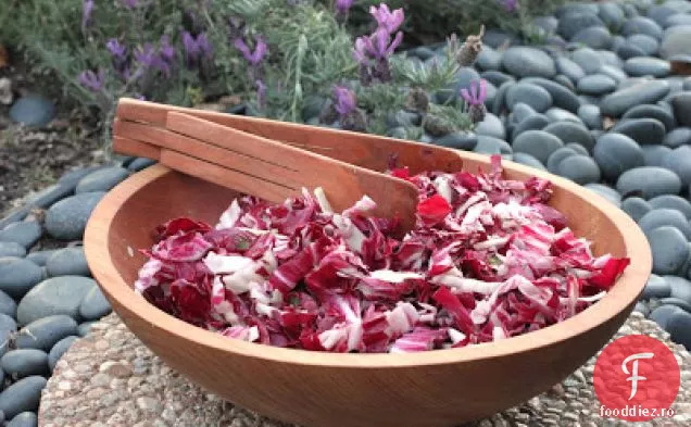 Salată Radicchio Cu Lămâie Și Măsline