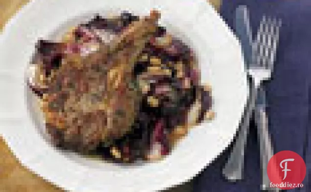 Cotlet de vițel cu Radicchio, fasole albă și rozmarin