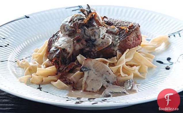 Filet Mignon cu sos Stroganov