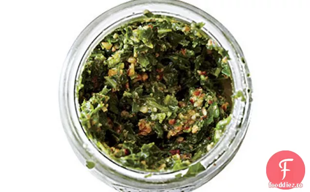 Pesto Collard și Pecan