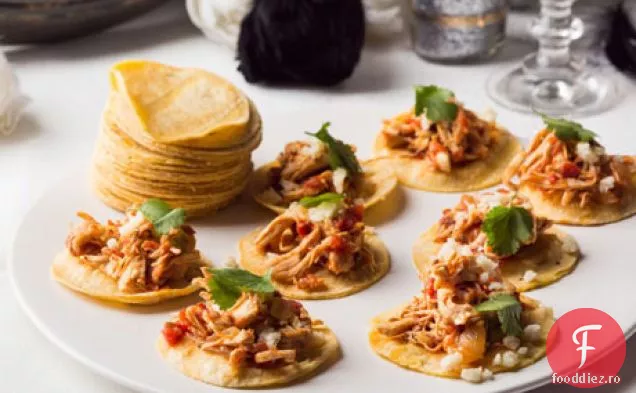 Tacos moale de pui Chipotle de dimensiuni mușcate (tinga de pollo)