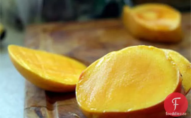 Mango și Mozzarella: un clasic Italian cu o întorsătură tropicală