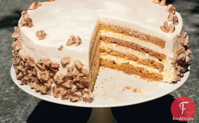 Tort de dovleac cu patru straturi cu glazură de brânză cremă de portocale