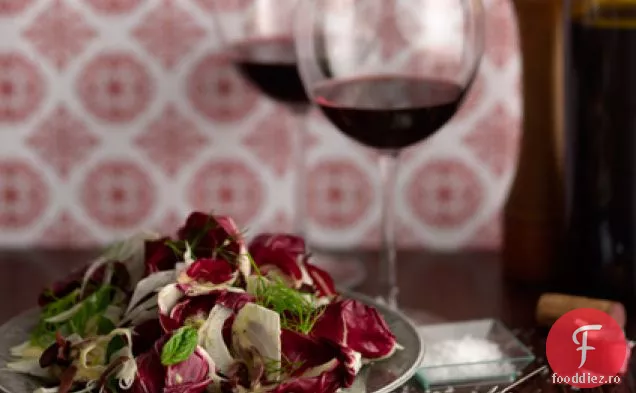 Salată de fenicul și Radicchio cu vinetă de măsline
