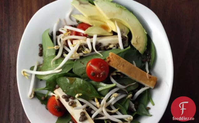Tofu Afumat, Linte Le Puy Și Salată De Spanac