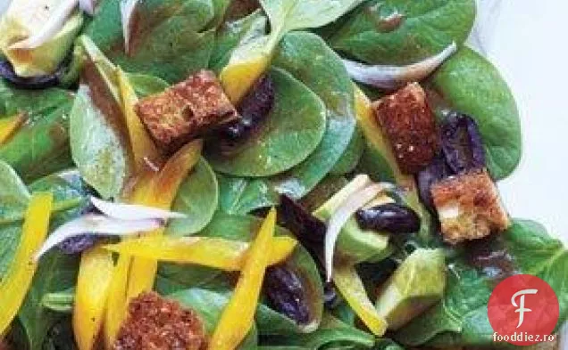 Salată De Spanac Cu Rețetă De Avocado Și Piper