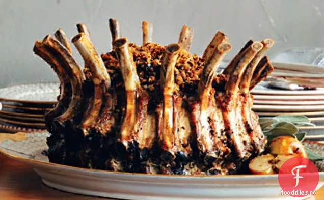 Crown friptură de porc cu ceapă și umplutură de pâine