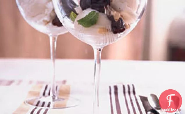 Mexican Fierbinte Fudge Sundaes