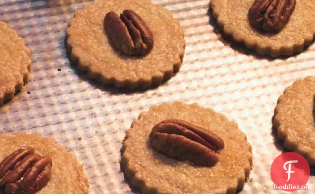 Scorțișoară Pecan Shortbread