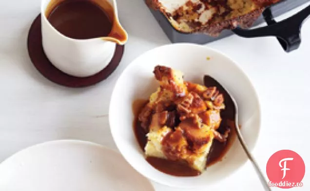 Budincă de pâine Pecan, Bourbon și Butterscotch