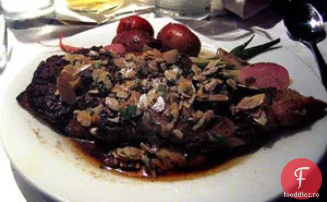 Păstrăvul pătat al lui John Besh din Louisiana Amandine