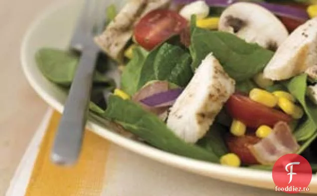 Salată De Spanac De Primăvară Cu Pui