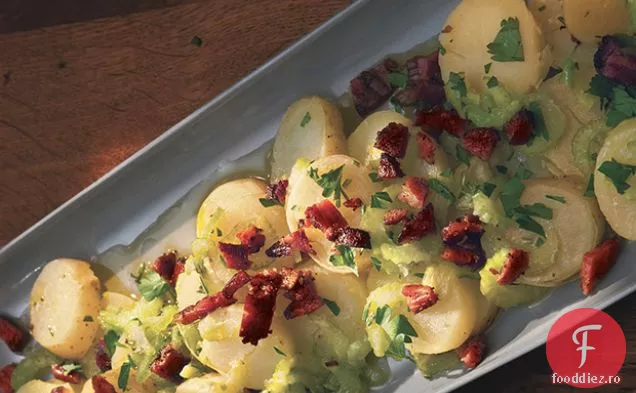 Salată de cartofi cu Pancetta, rozmarin și lămâie