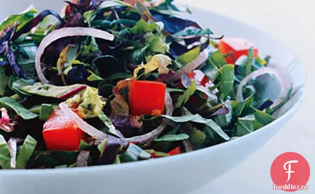 Pui la grătar cu salată de Mesclun mărunțită
