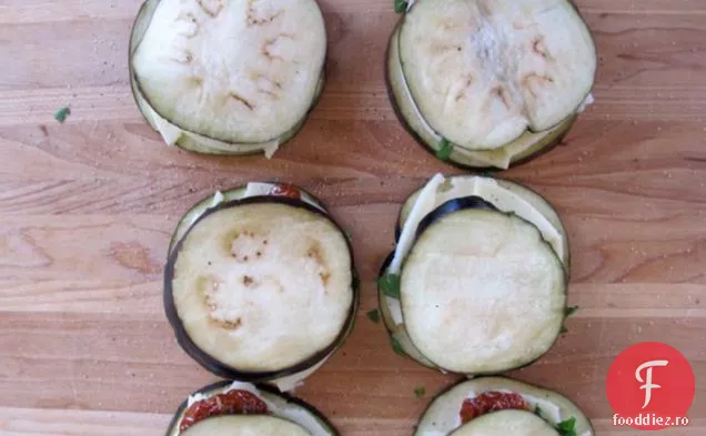 Sandvișuri De Vinete La Cuptor