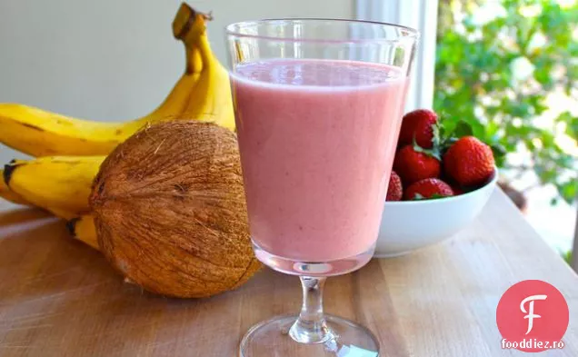 Smoothie De Apă De Nucă De Cocos Întineritoare