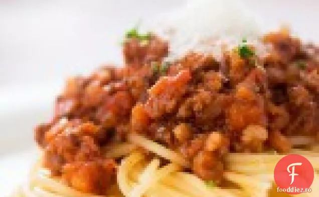 Spaghete și sos de carne