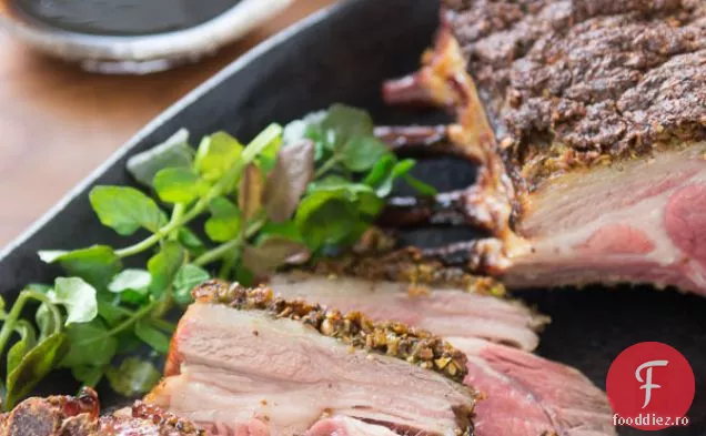 Raft de fistic afumat de miel