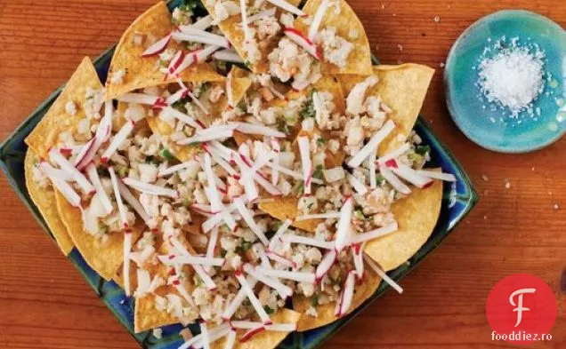 Tostadas de Jaiba en Salpicon din ' Ultimate Nachos