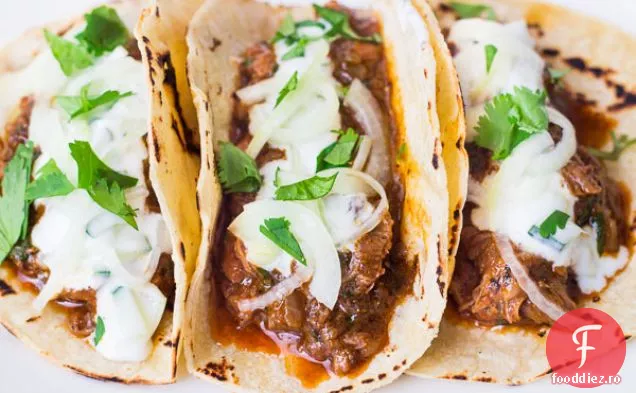 Tacos Vindaloo de miel cu Raita de castraveți