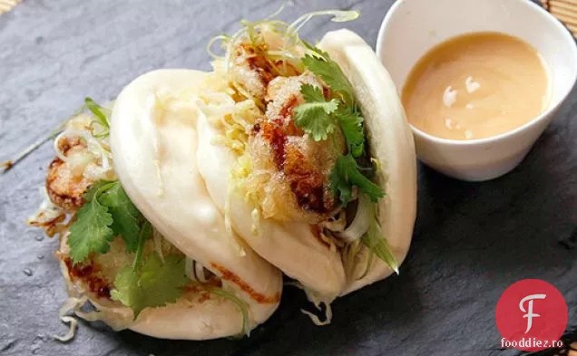 Chifle aburite cu ciuperci de stridii Tempura King și maioneză Agave-Miso (vegană)