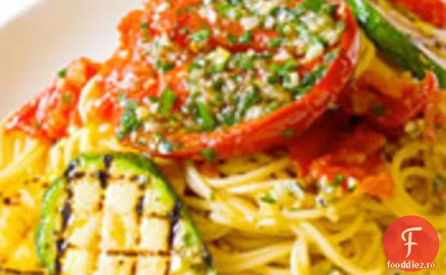 Mănâncă pentru opt dolari: spaghete all ' Aglio e Olio cu legume marinate de vară