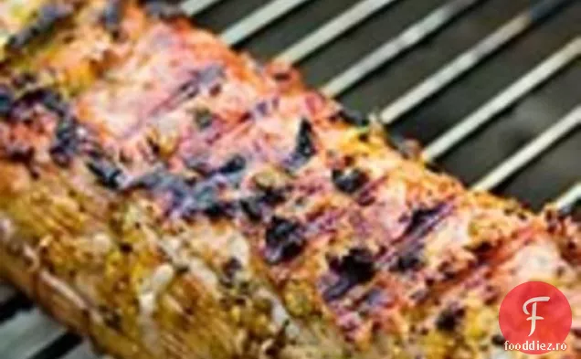 Grătar de Ziua Mamei: filet de porc frecat cu portocale, salvie și usturoi