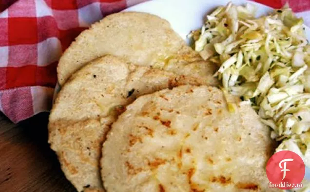 Mănâncă pentru opt dolari: Pupusas con Curtido